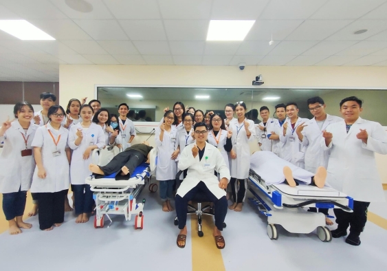 Ngành Y tế TP.HCM mở rộng cơ hội nghề nghiệp cho bác sĩ trẻ