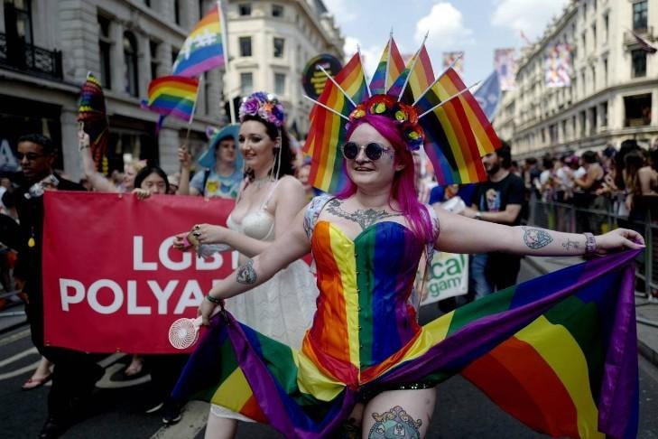 Khám Sức Khoẻ Cho Cộng Đồng LGBT tại phòng khám Hỷ Hỷ