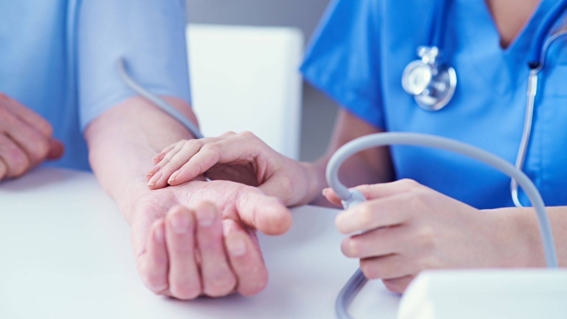 Các bệnh lý có tính di truyền làm tăng nguy cơ đột quỵ