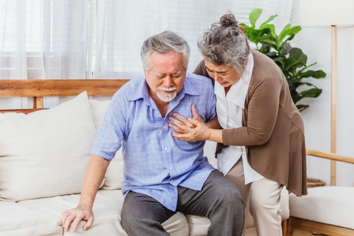 Chủ Động Phòng Ngừa Đột Quỵ Bằng Cách Theo Dõi Sức Khỏe Định Kỳ