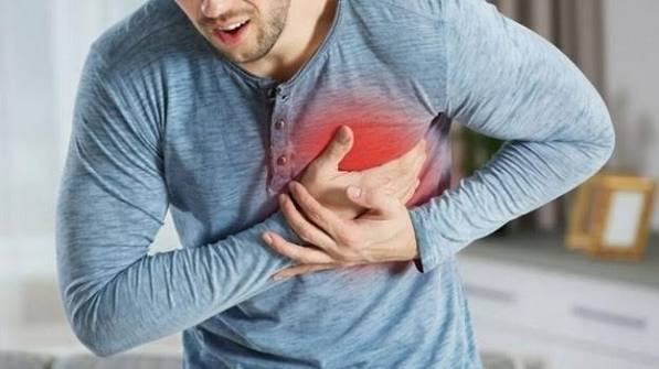 Những Dấu Hiệu Cảnh Báo Sớm Ở Người Huyết Áp Cao Cần Đi Khám Ngay